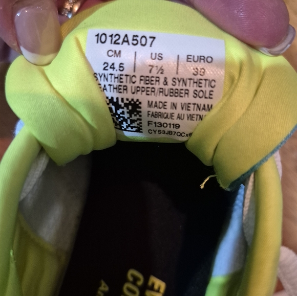 ASICS Gel-Excite 6 White and Blue Sneakers with Orange And Yellow Highlights - Picture 2 of 10